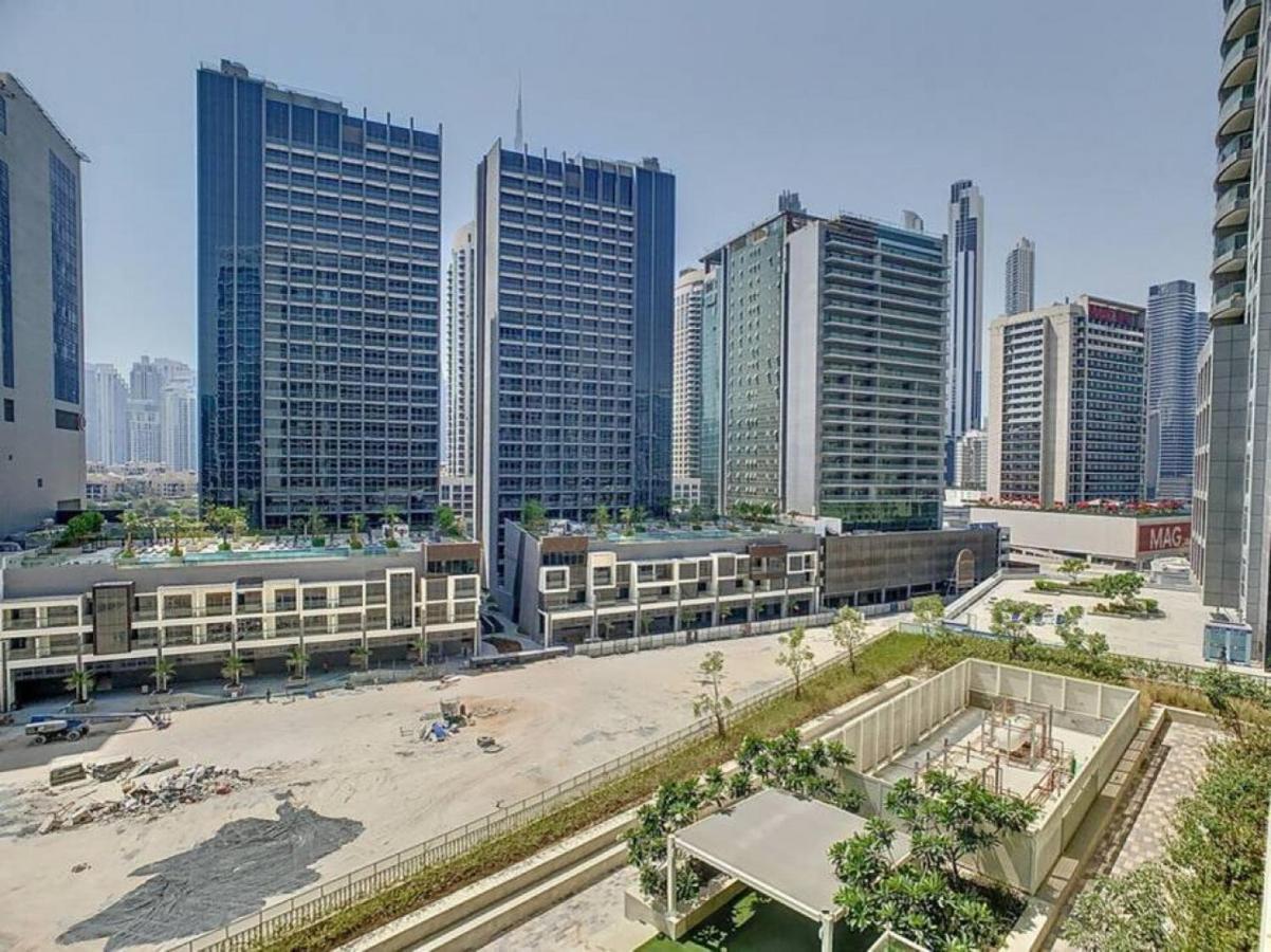 Apartment Key View - Reva Dubai