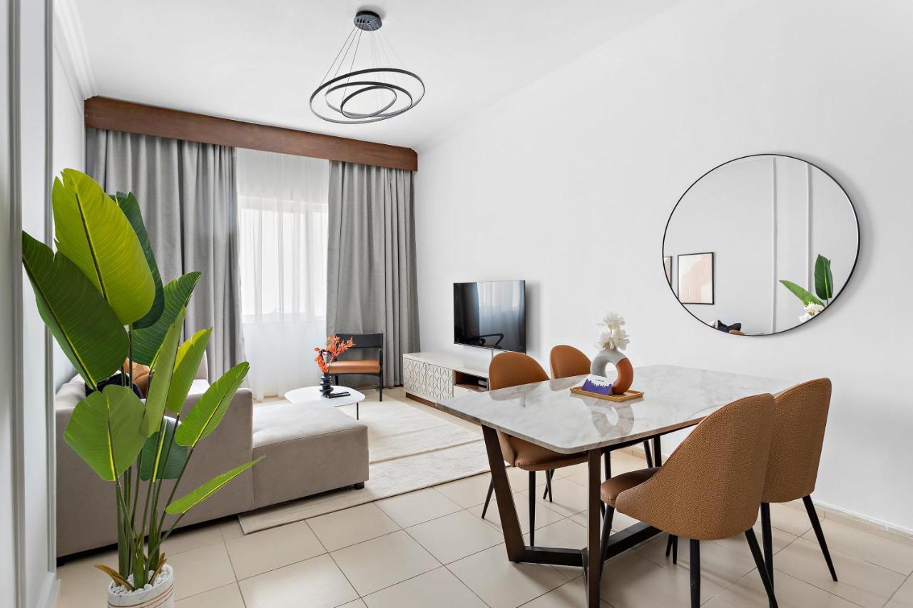 Silkhaus Modern Living In Art *