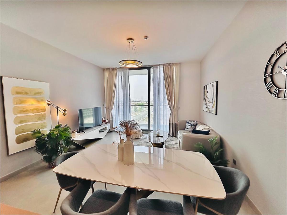 Modern 1 Bedroom At Jvc Prime Location! *