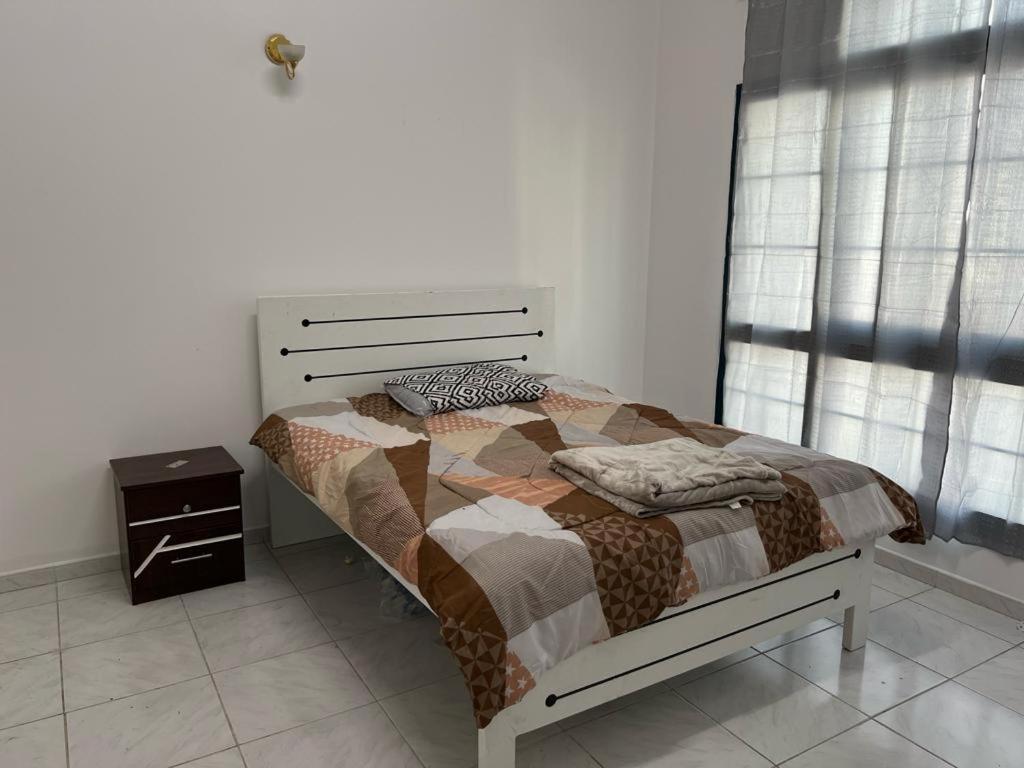 Homestay Al-satwa Bliss: Ideal For Families Dubai