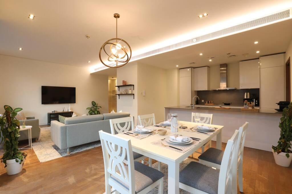 Apartment Manzil - Sleek 2br Nr Downtown & Mall *
