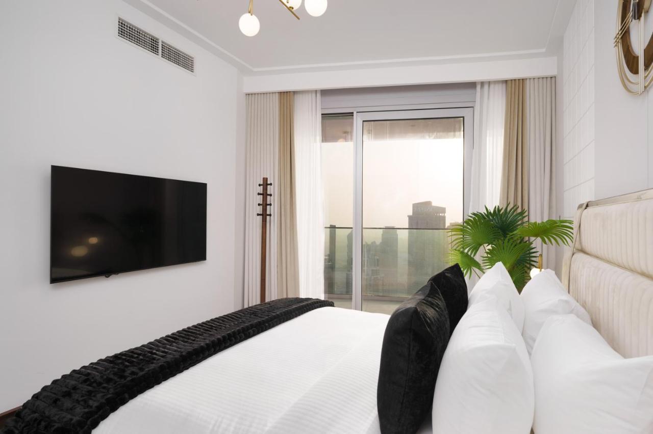 Apartment Maison Privee - Ultra Chic High-floor With Direct Burj Khalifa & Fountains Views *