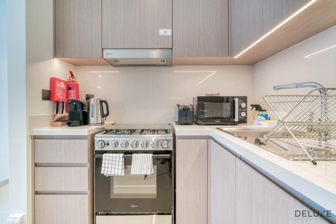 Apartment Sumptuous 1br At Act One Act Two Tower 1 Downtown By Deluxe Homes