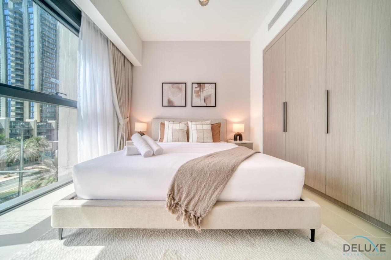 Sumptuous 1br At Act One Act Two Tower 1 Downtown By Deluxe Homes Apartment