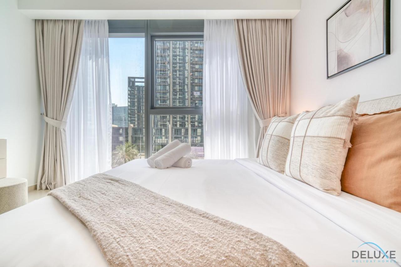Sumptuous 1br At Act One Act Two Tower 1 Downtown By Deluxe Homes