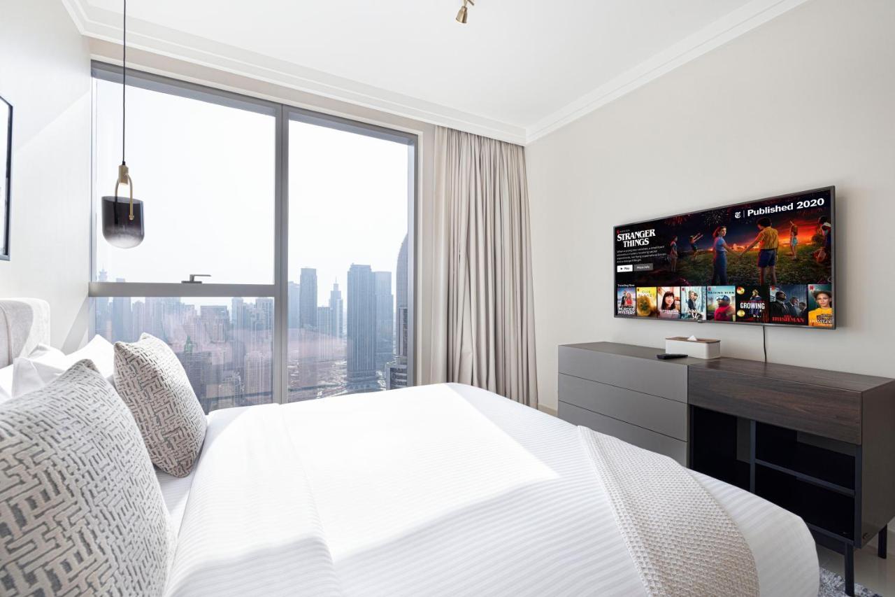 Apartment Luxurious Escape 3 1 Bedroom, Downtown Mall Dubai