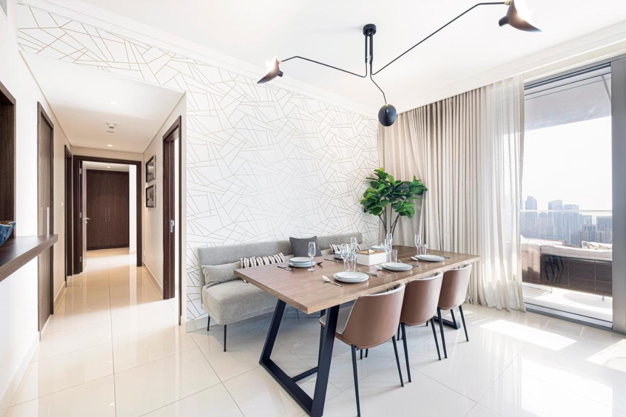 Luxurious Escape 3 1 Bedroom, Downtown Mall Apartment *