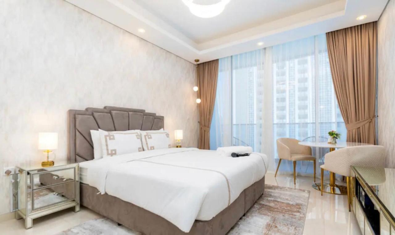 Modern New Studio With Burj Khalifa And Canal View