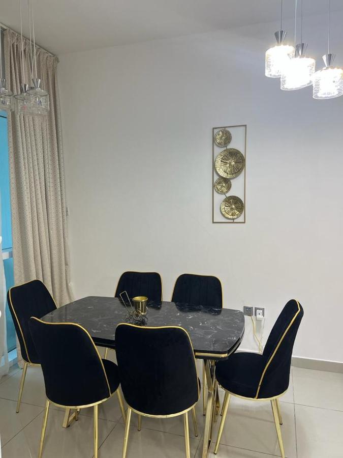Great Staycation In Marina Apartment Dubai