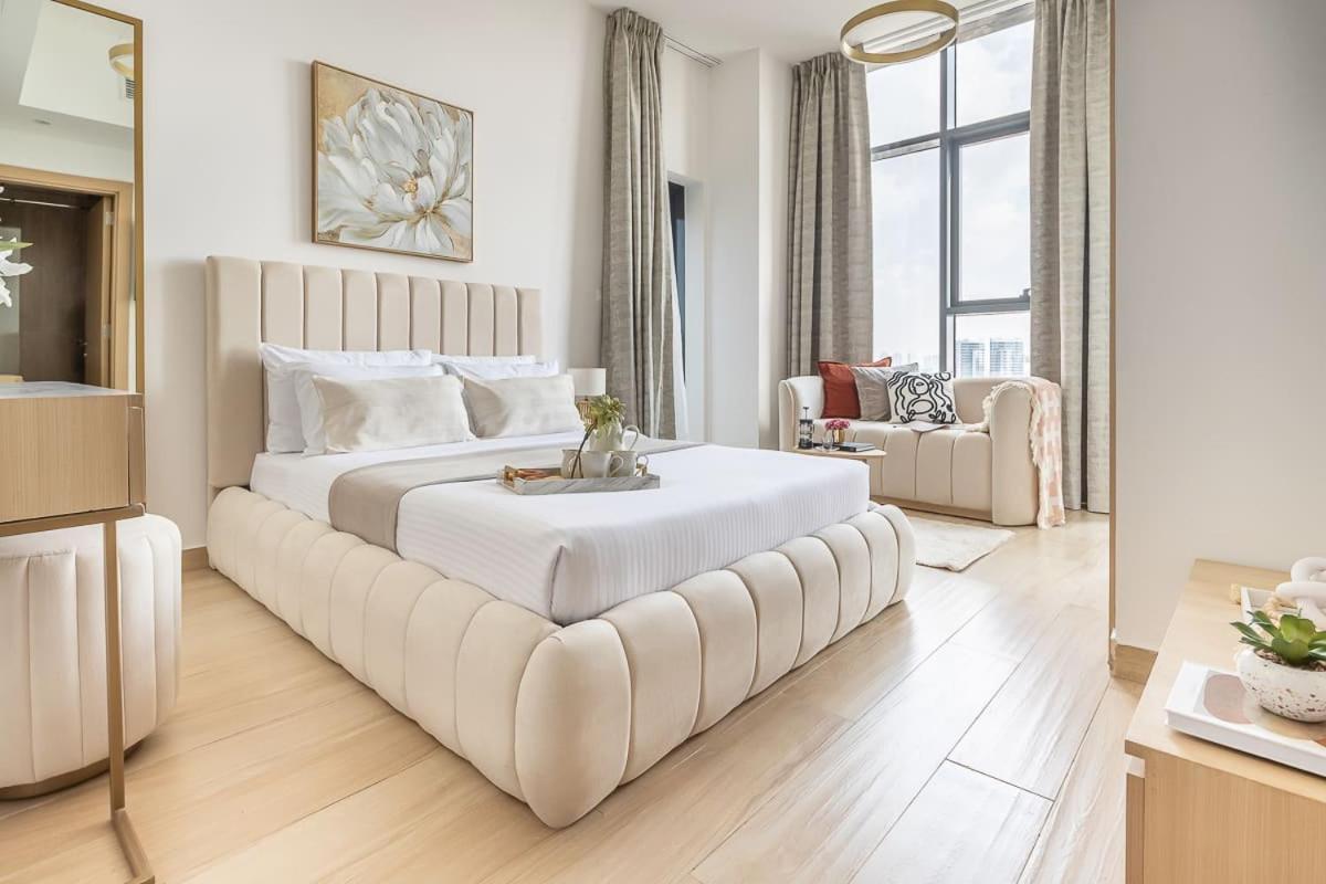 Apartment Frank Porter - Regina Tower Dubai
