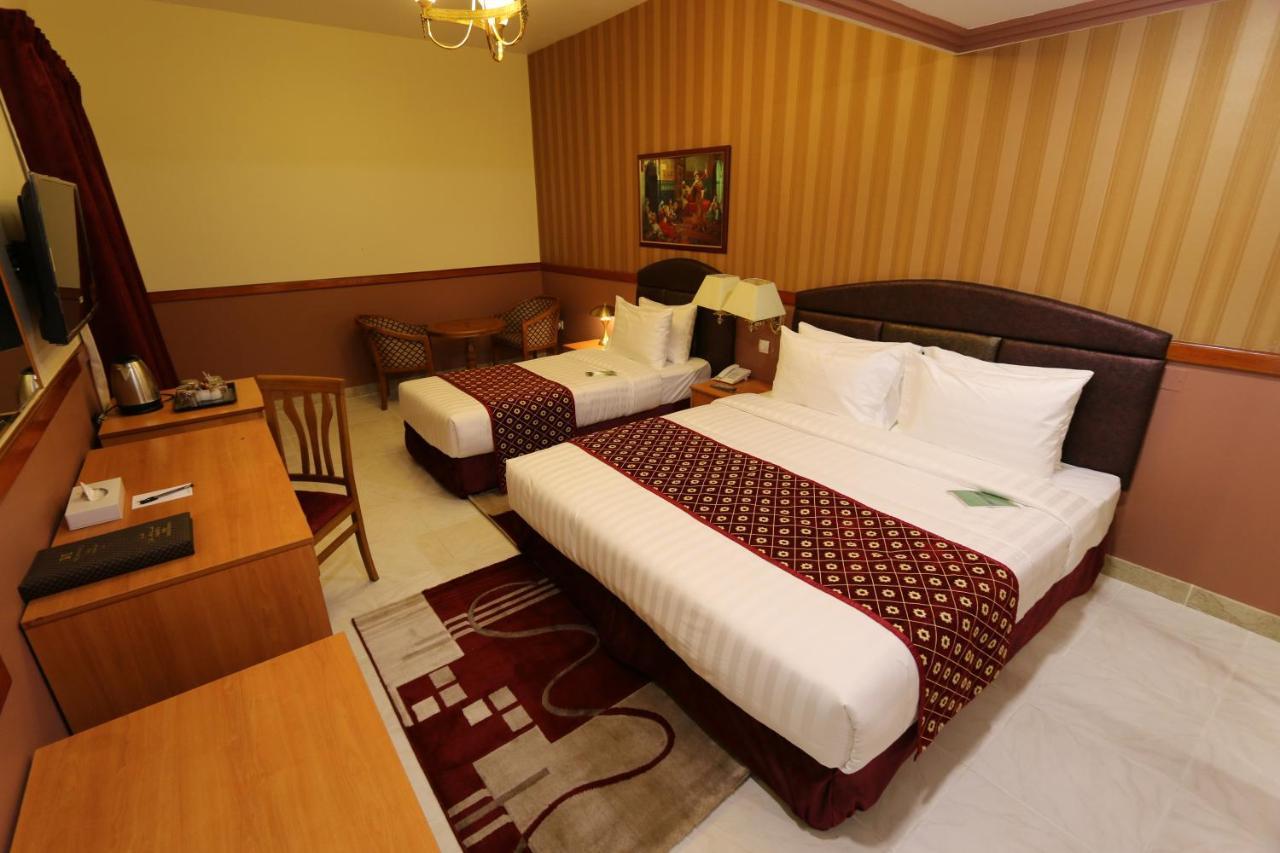 New California Hotel 3*