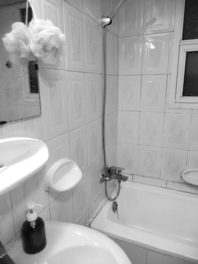 Apartment 05 Burjuman Metro Stations Unisex Private - 05 Dubai