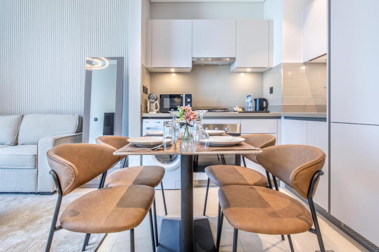 By Latinem Luxury 1br Cvr A2703 Near Burj Khalifa * Dubai