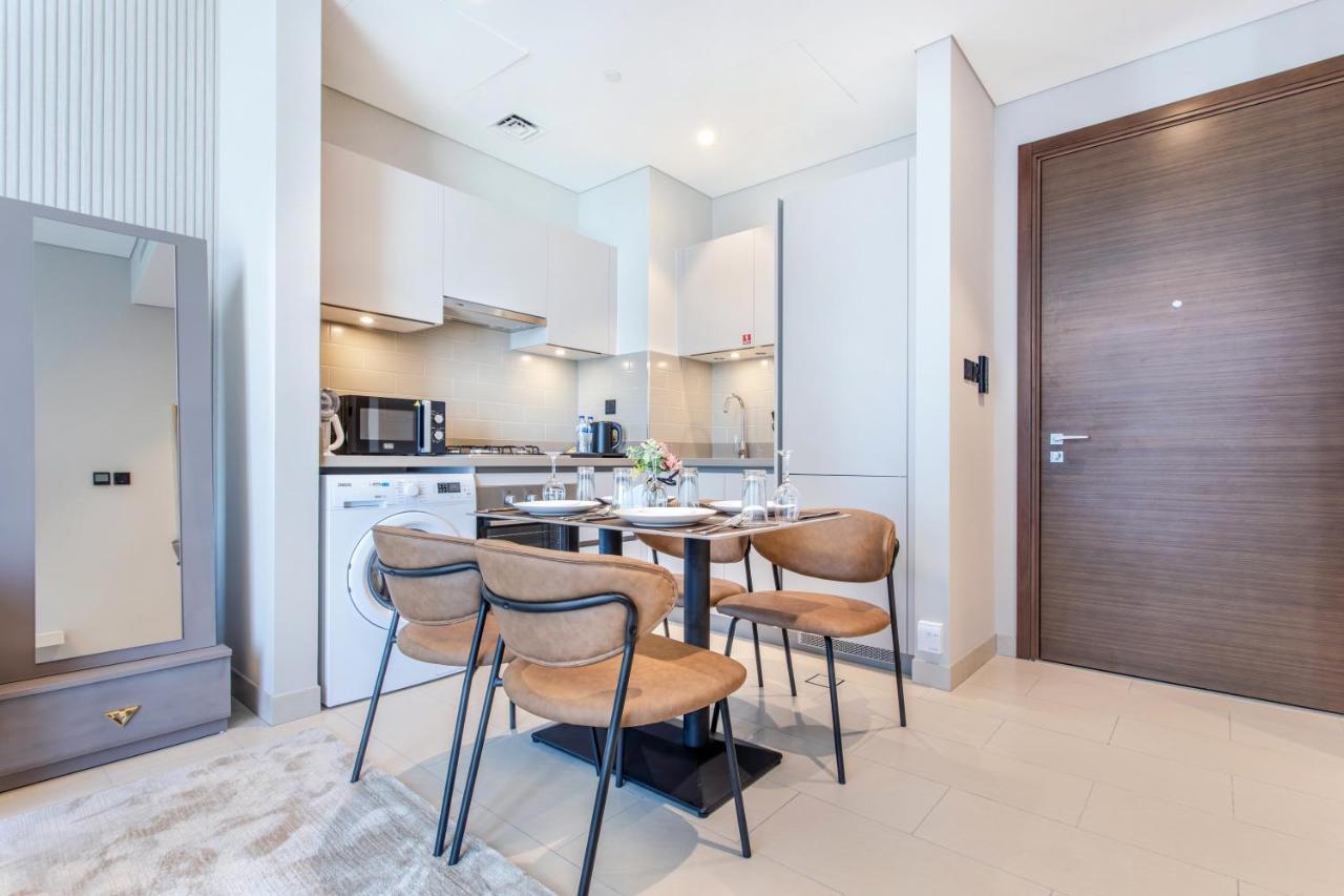 By Latinem Luxury 1br Cvr A2703 Near Burj Khalifa * Dubai