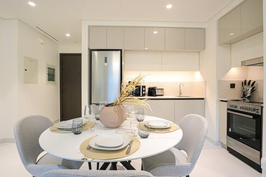 Higuests - Marina Vista Tower 2 Apartment *