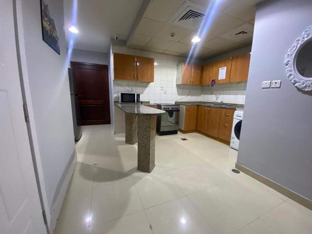 Prime Partition In Al Barsha 1 Near Metro Homestay