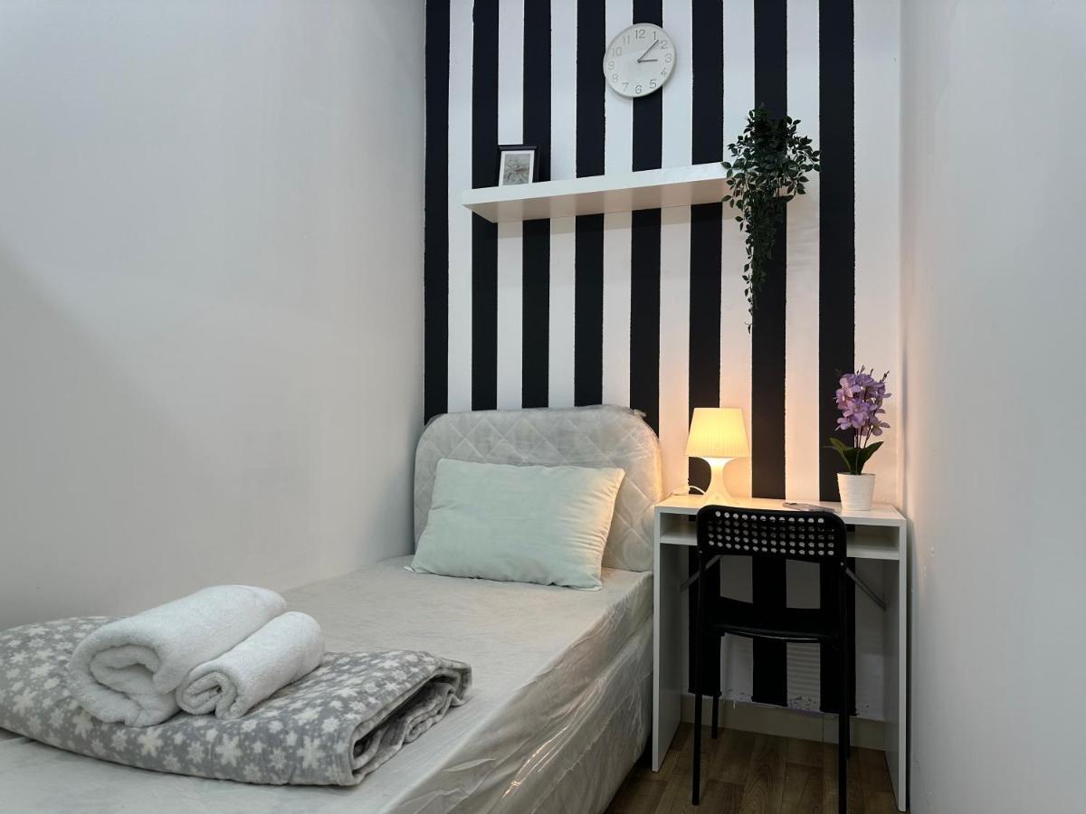 Beautiful Partition Strip In Barsha Heights * Dubai