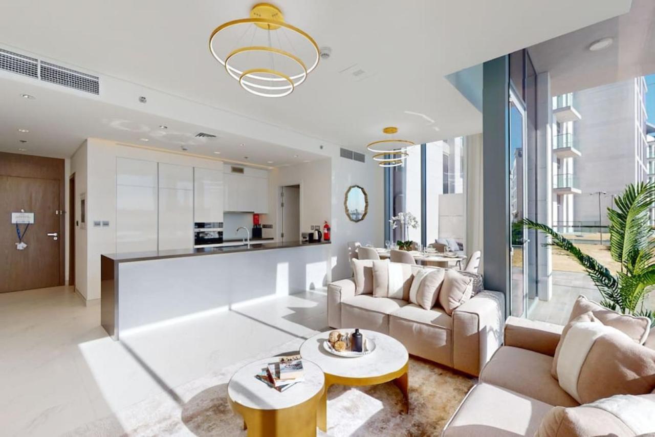 Residences 21- Classy Two Bedroom Apartment *