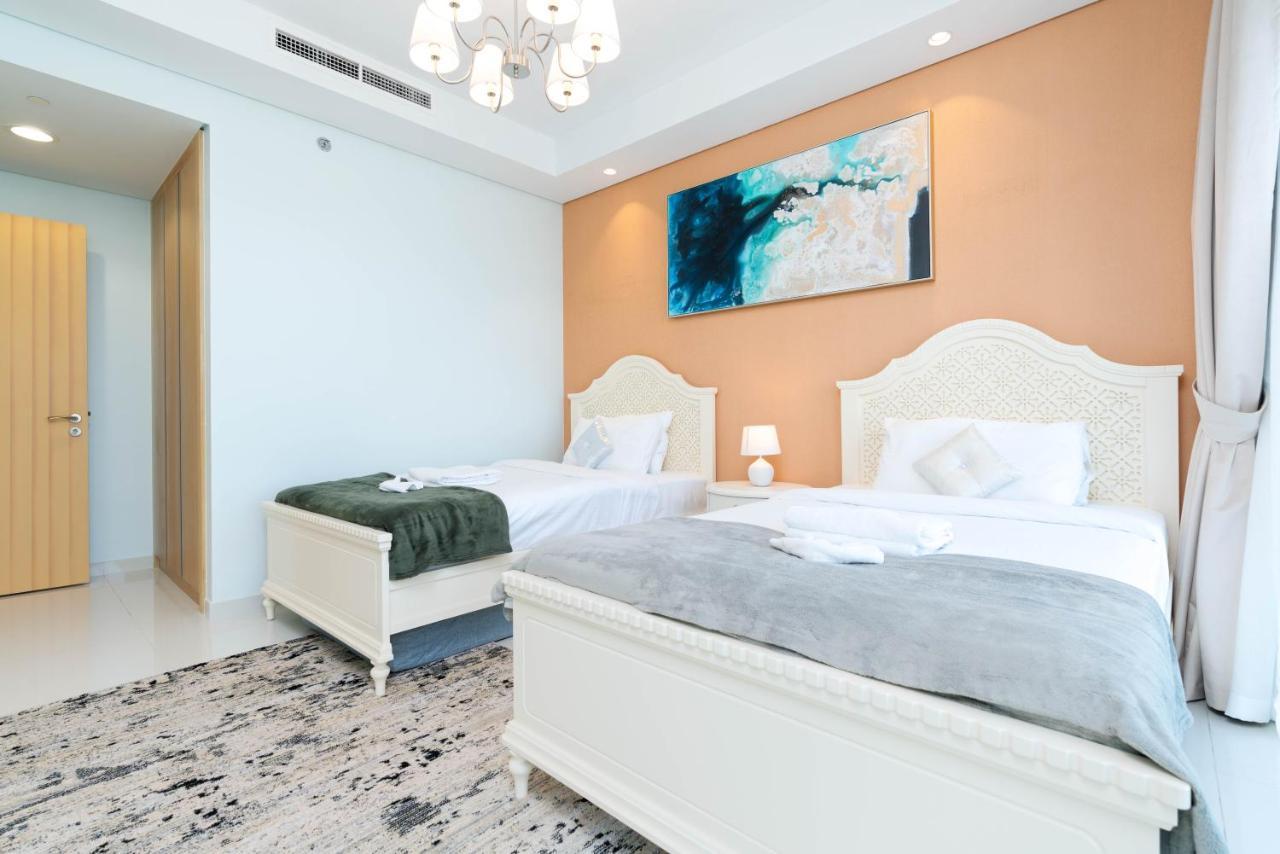 Lux Paramount Midtown I Ocean View Dubai