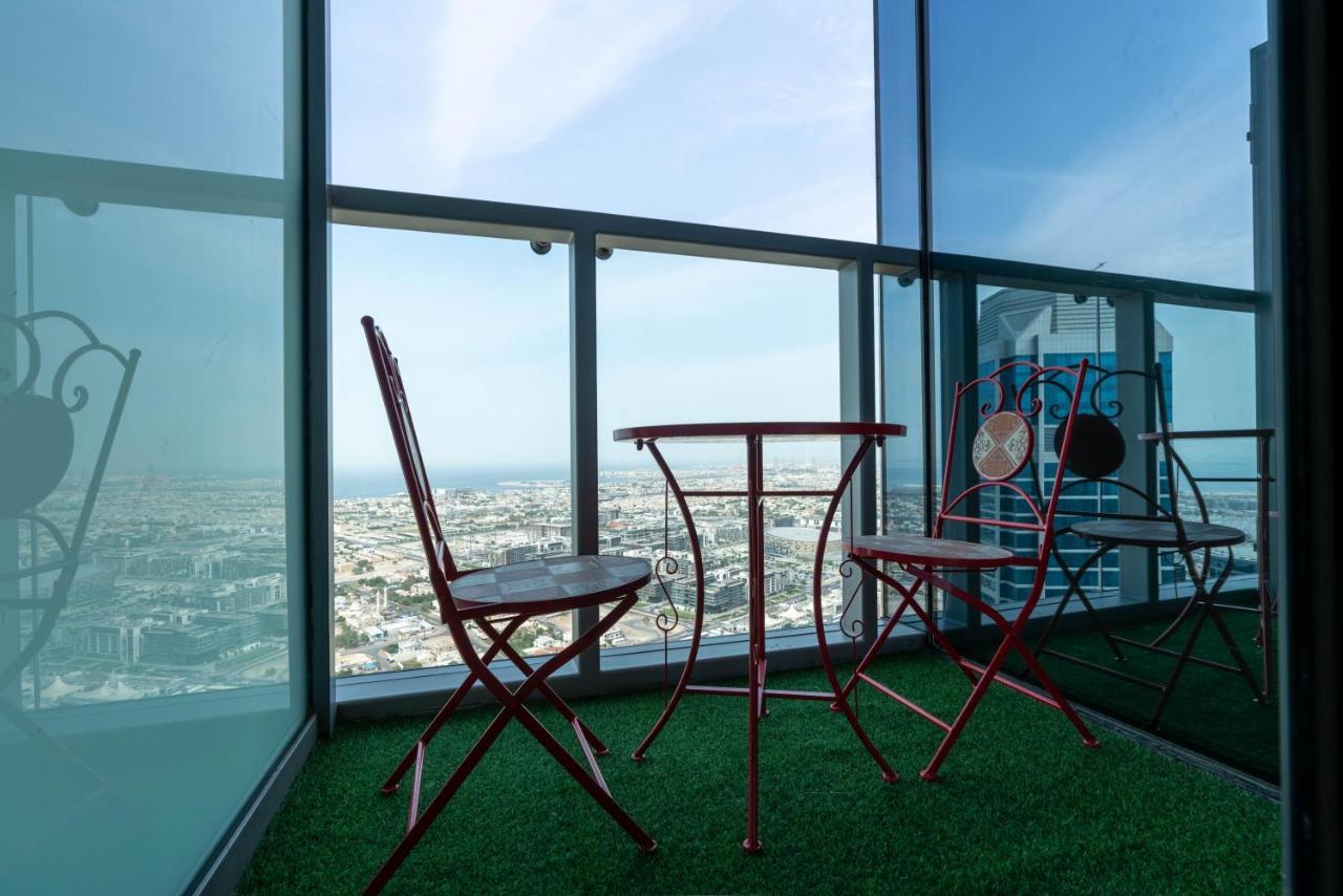 Lux Paramount Midtown I Ocean View Apartment Dubai