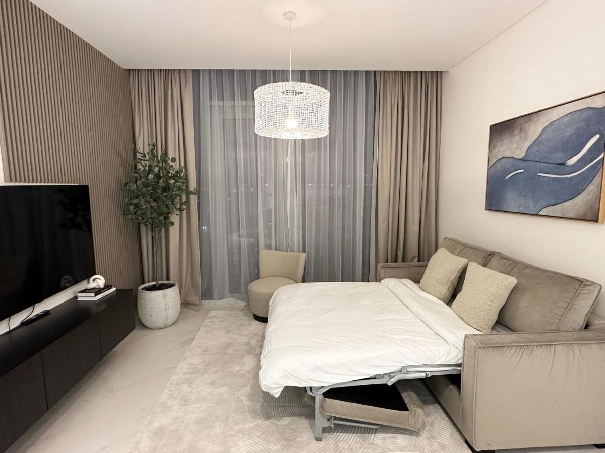 Oraya - Skyline Serenity At 1br In District One Apartment Dubai