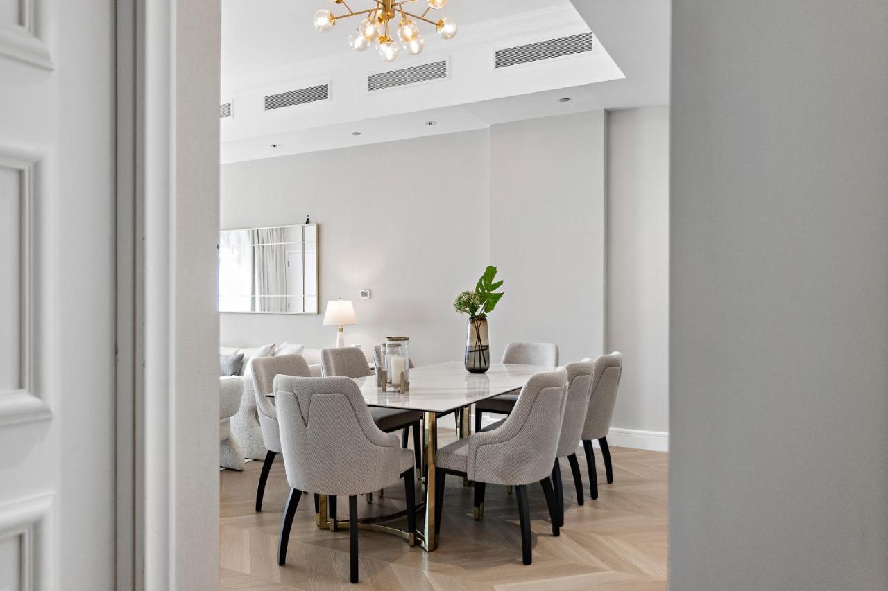Luxury 4br Townhouse Palm Jumeirah Apartment *