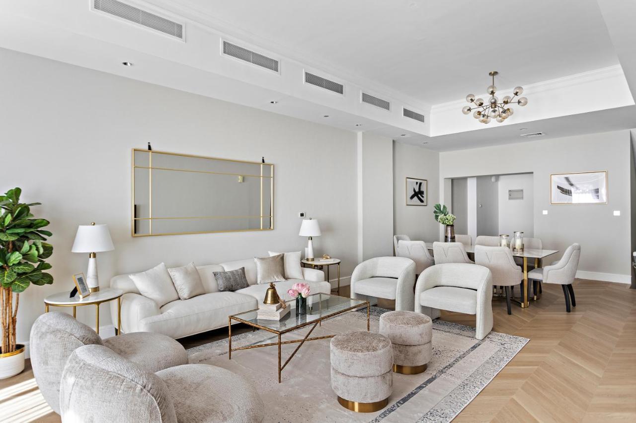 Luxury 4br Townhouse Palm Jumeirah Apartment