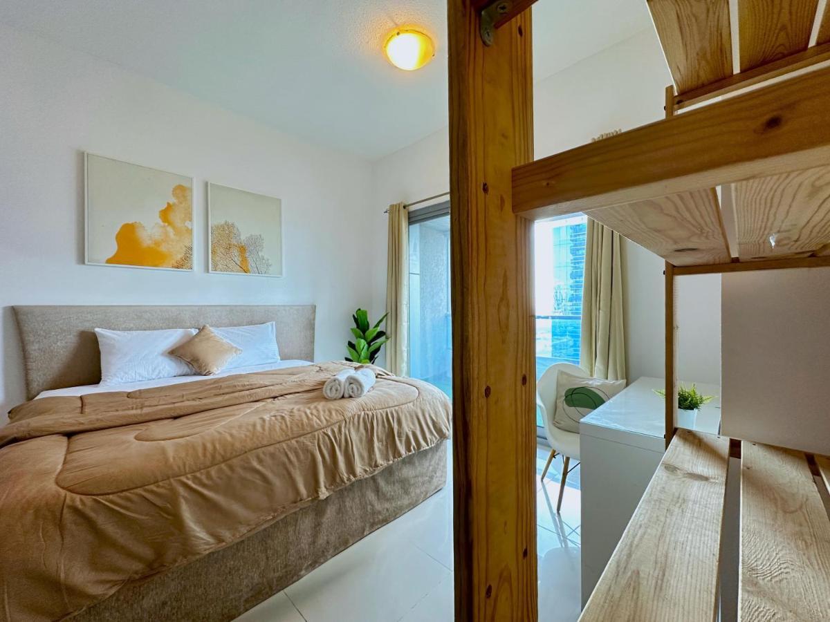 Luxury & Centric Flat With Balcony Views In Marina Apartment *