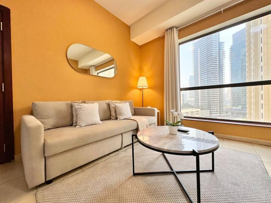 Apartment Sun, Sand, And Fun - King Bed, Sofa Bed! Sleeps 4 Dubai
