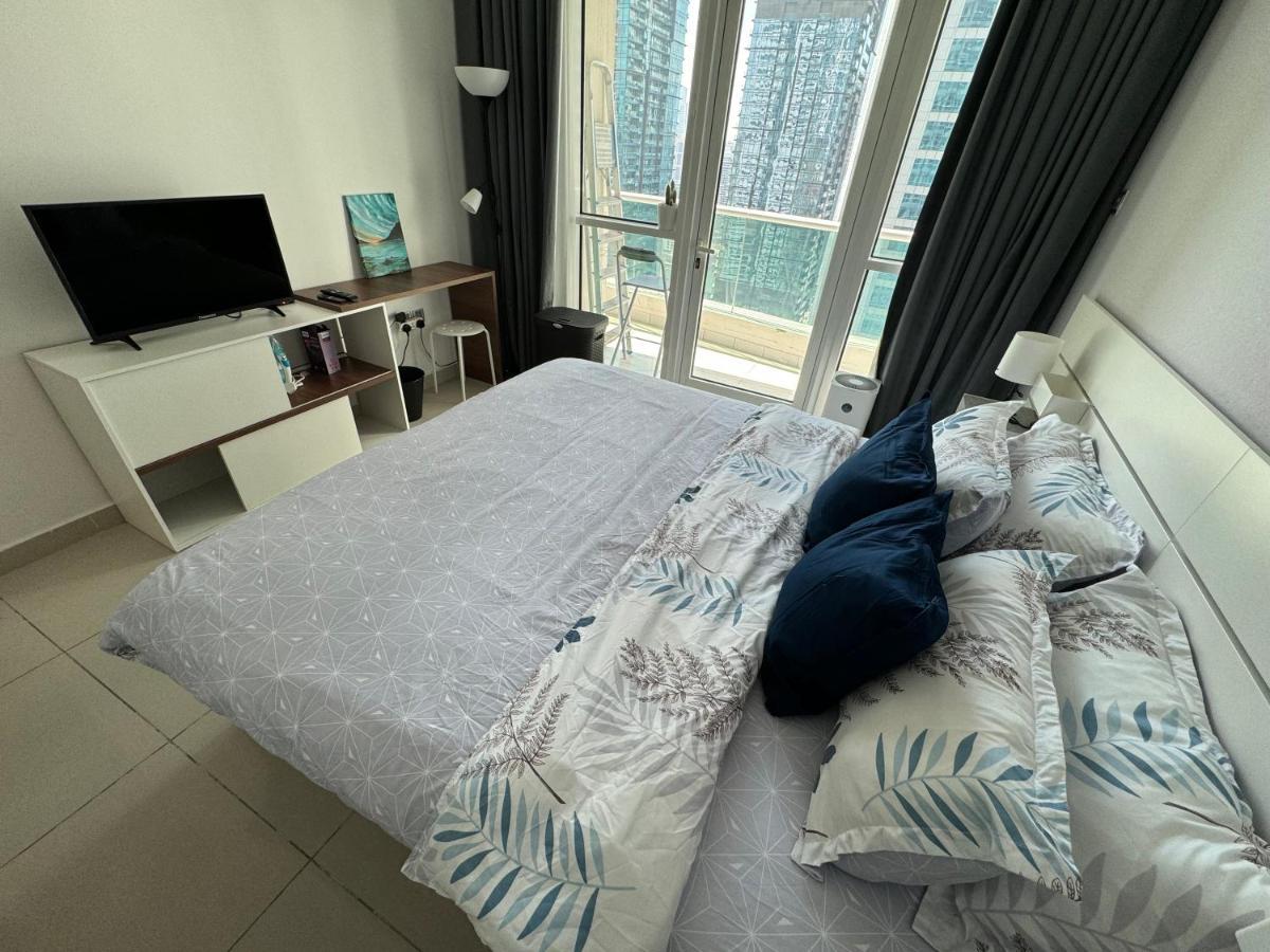 Apartment 1 Bedroom With Marina & Seaview