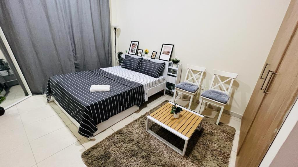 Beautiful Bedroom In Al Barsha Near Mashreq Metro *