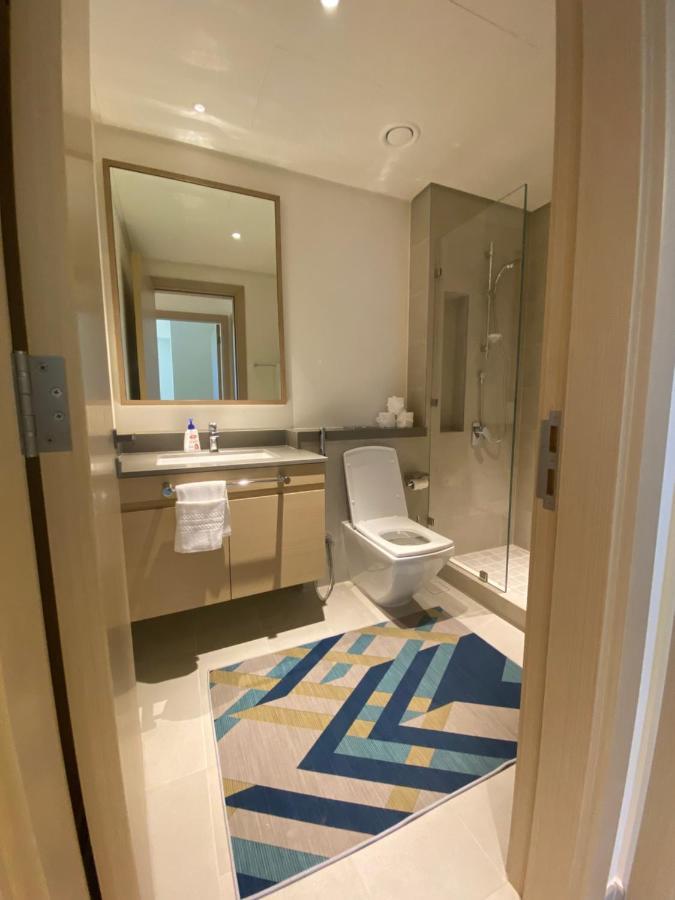 Svizona Premium 2 Bed I Panoramic Creek Views * Dubai