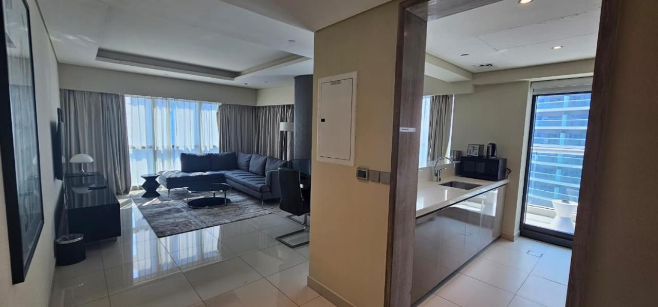 Paramount Towers - Elegant Apartment Dubai