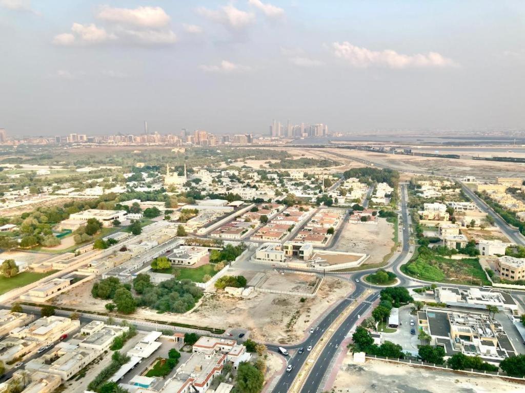 Luxurious 1-bedroom With Skyline View In Downtown Views Ii Dubai