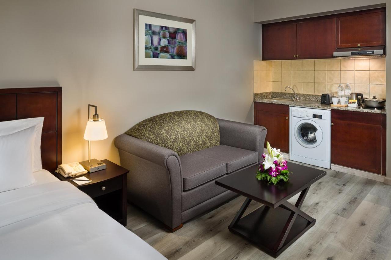 Aparthotel Savoy Park 3*
