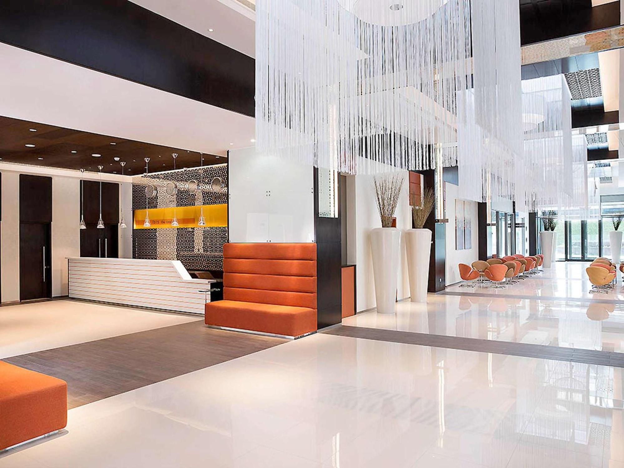 Ibis One - World Trade Centre Hotel 3*