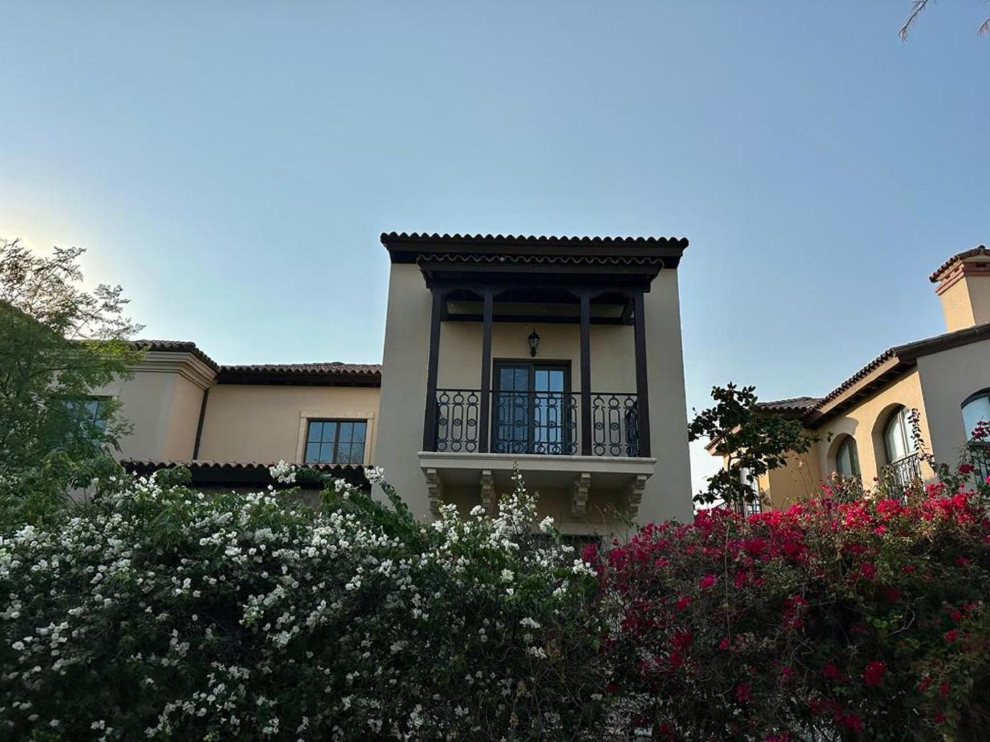 Whispering Pines Jumeirah Golf Estates By Golden Casa Dubai