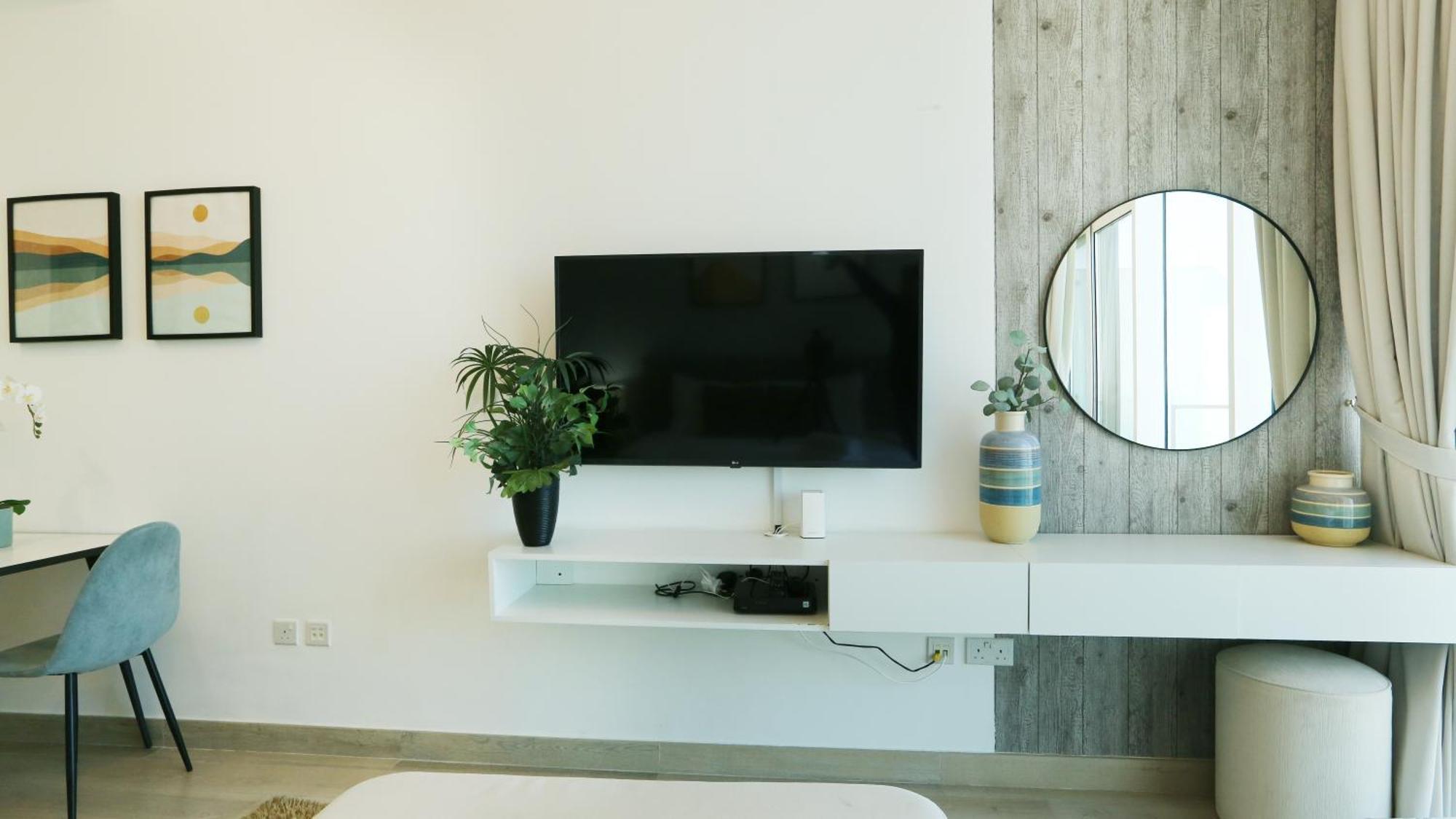Apartment Brown Stone - View Bloom Dubai