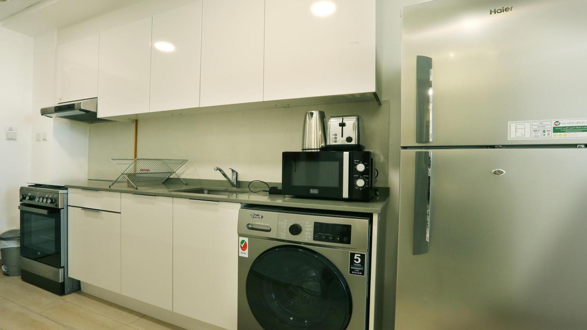 Brown Stone - View Bloom Apartment Dubai