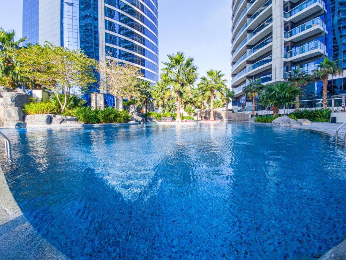 Apartment Paramount Towers - Elegant