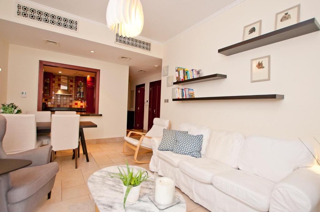 Walk To Mall Yansoon 7 * Dubai