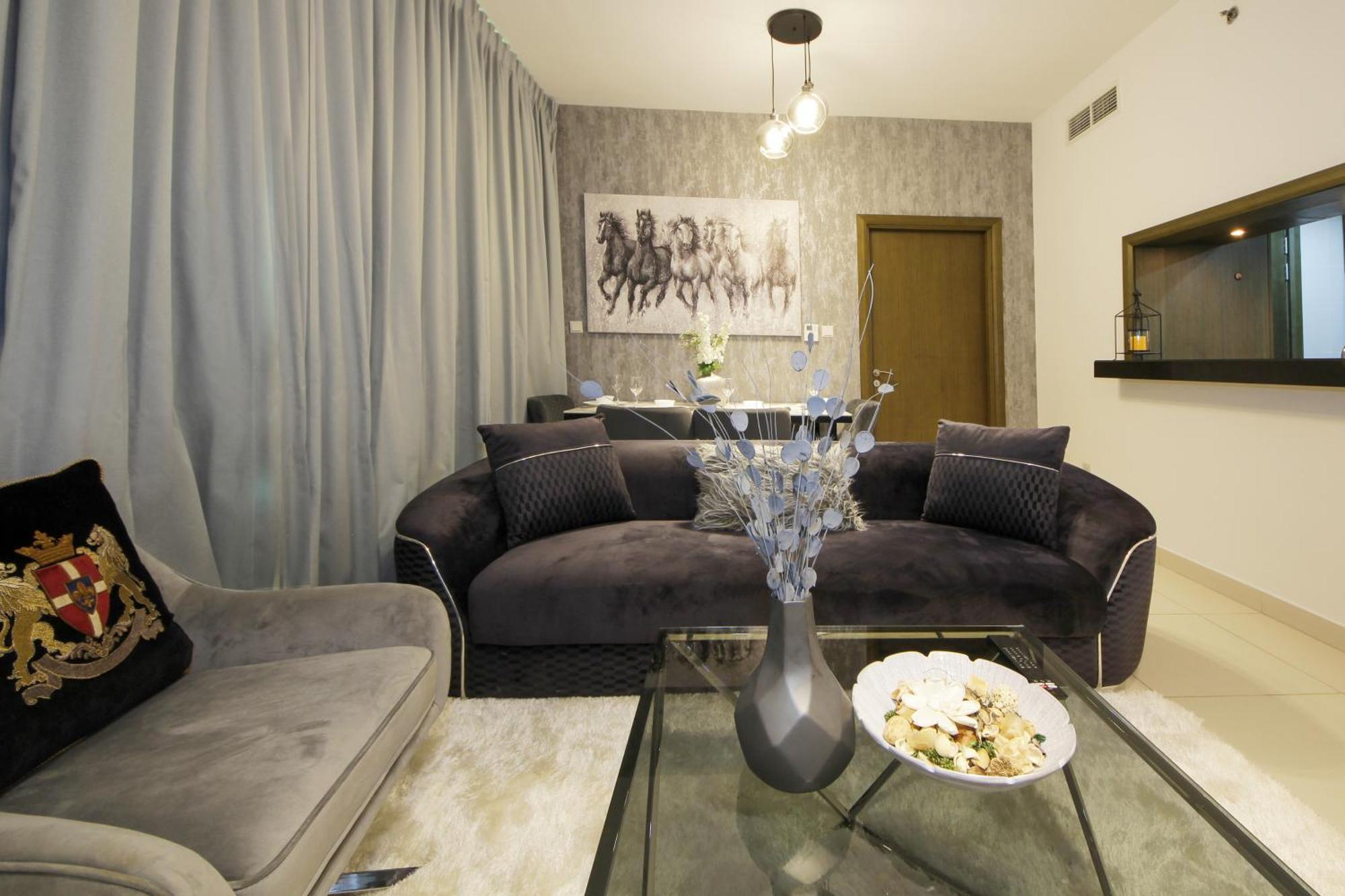 Spectacular 1bhk Near Mall In The Lofts East - Truebleu Homes *