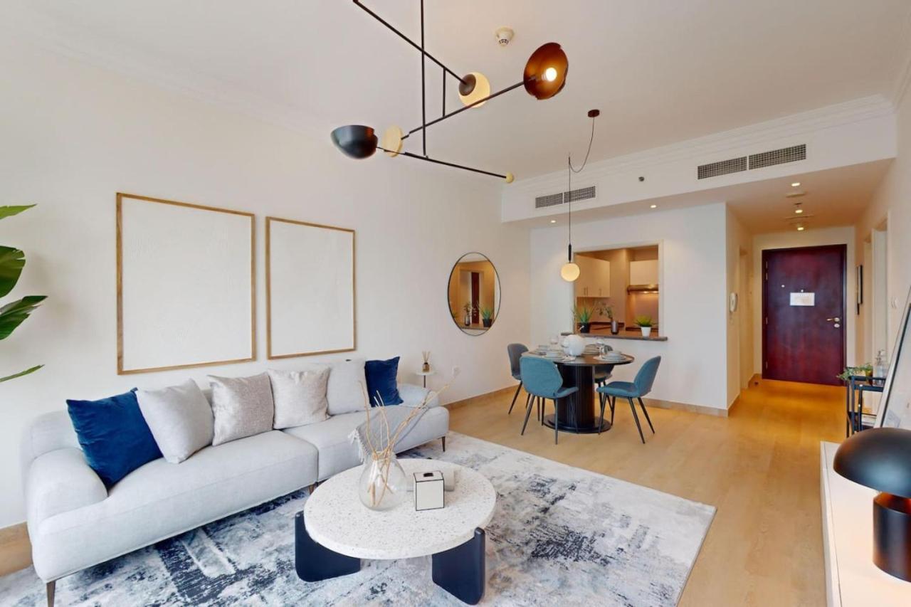 Mag 218 Tower - Elegant One Bedroom Apartment *