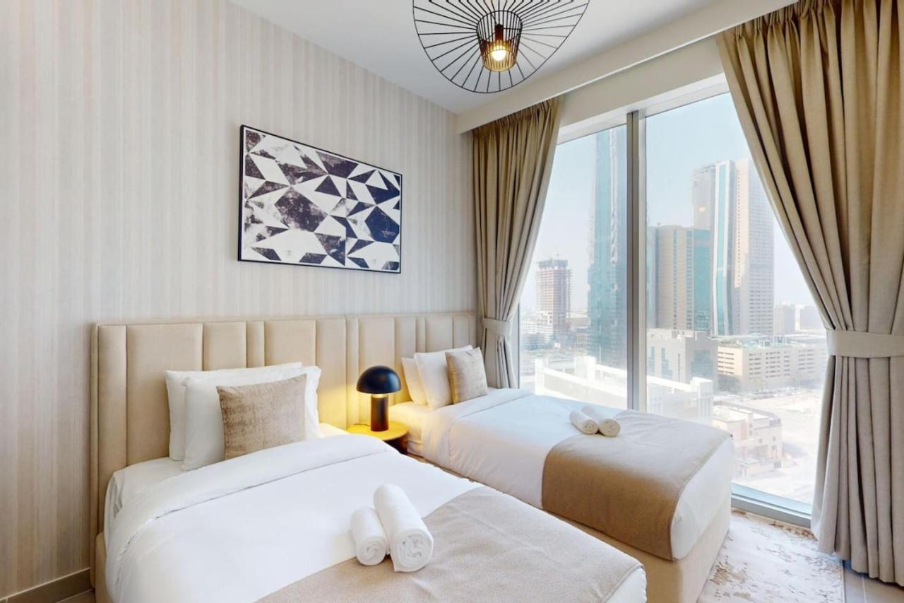 Tower 1 - Inviting Two Bedroom Apartment Dubai