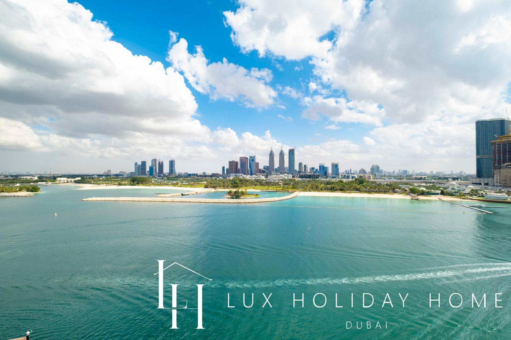 Lux - Opulent Island Burj Khalifa View 1 *