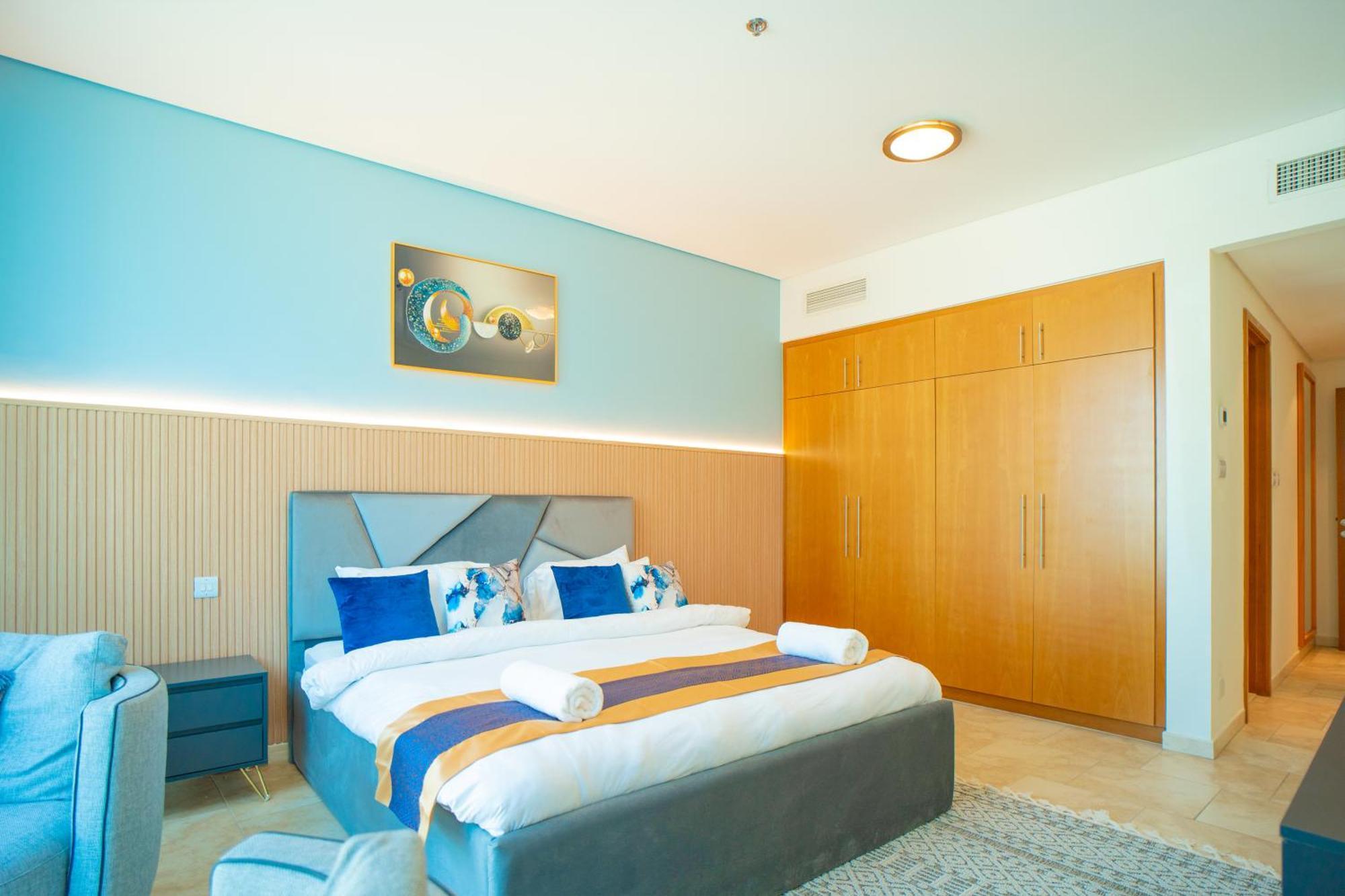 Gardenia Al Fattan Marine Suites: Beachfront Luxury With Sea Views