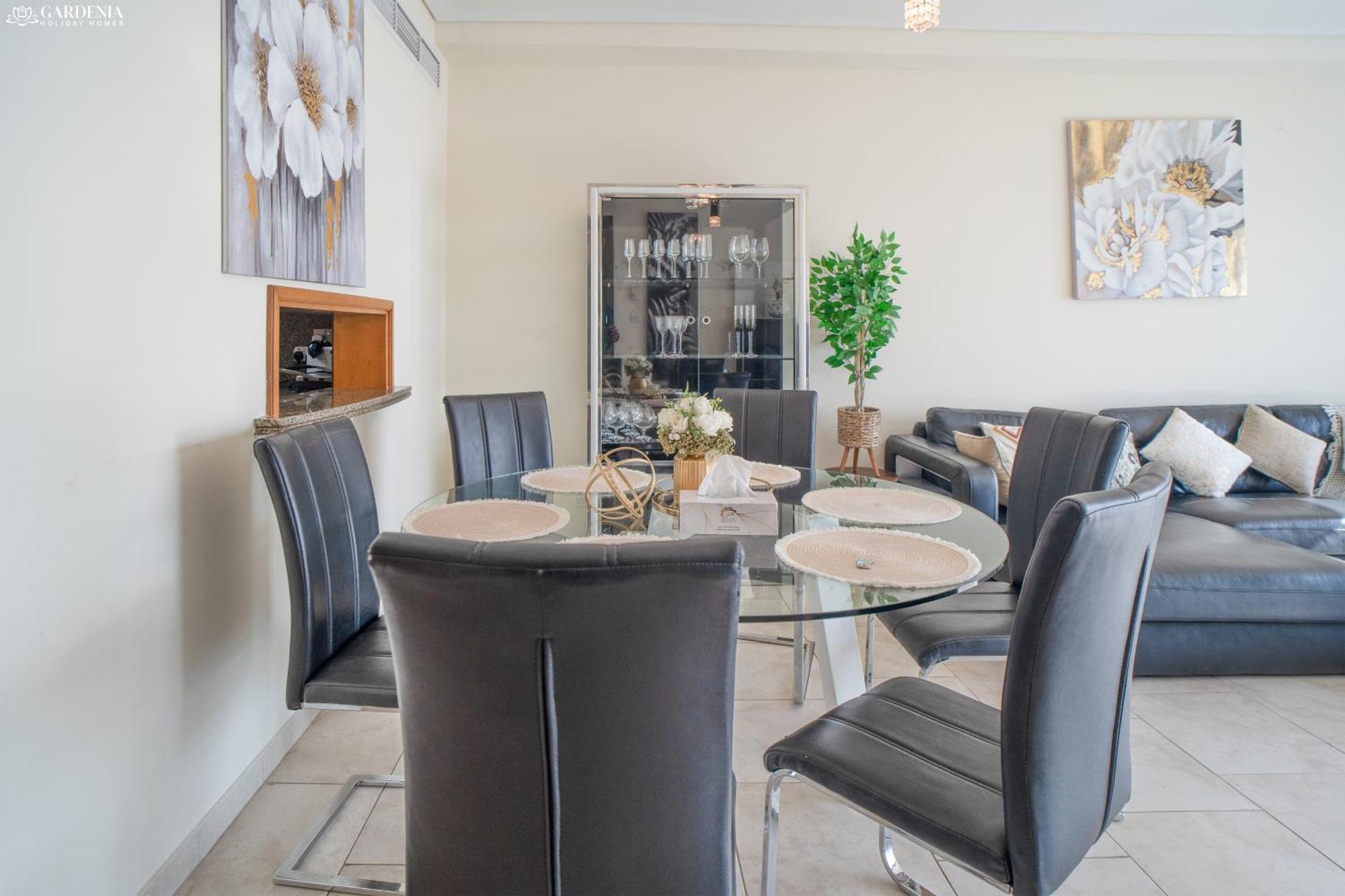 Gardenia Al Fattan Marine Suites: Beachfront Luxury With Sea Views Apartment *