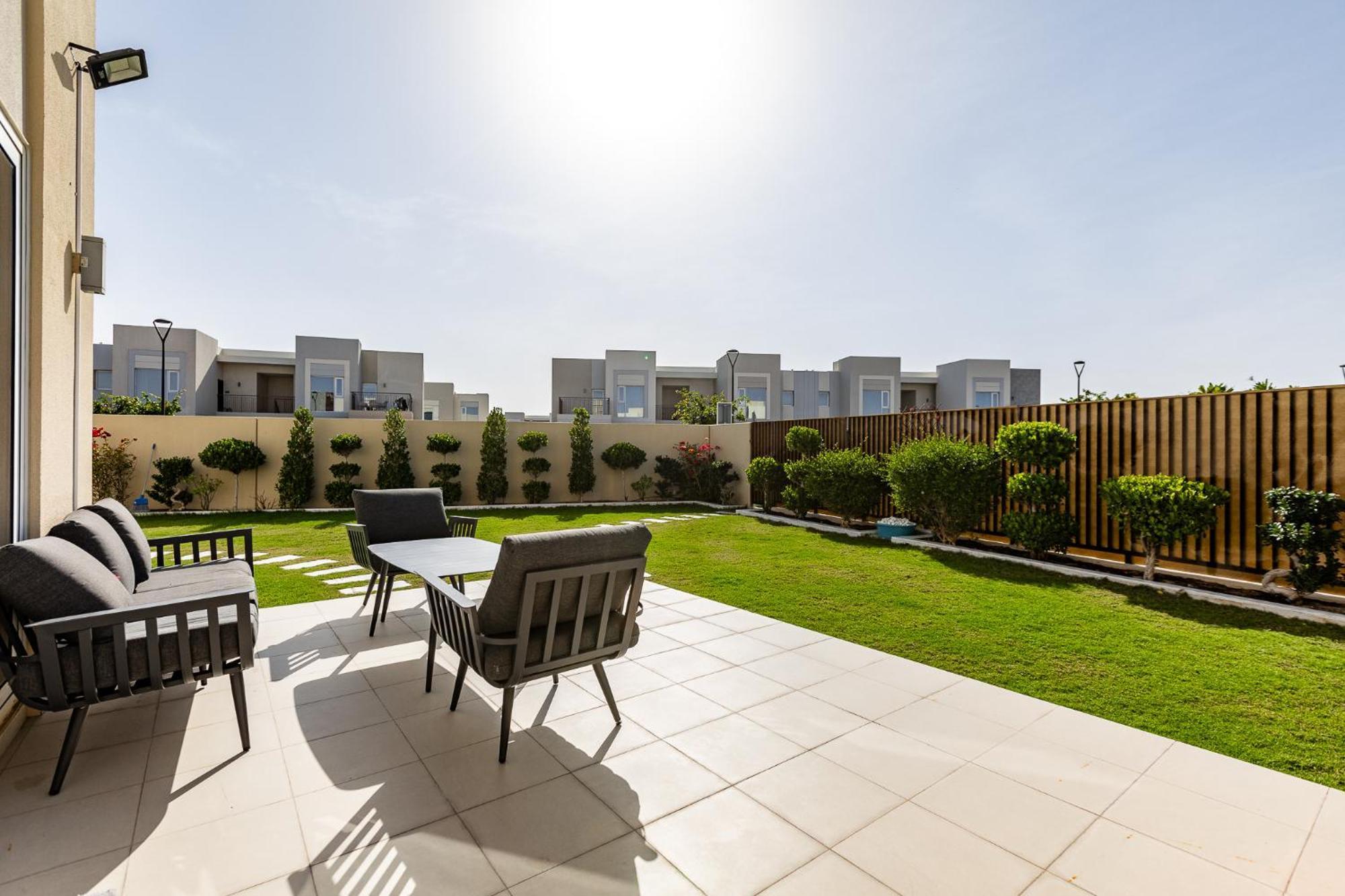 Urbana Iii Stacked House -dubai South Holiday home Dubai
