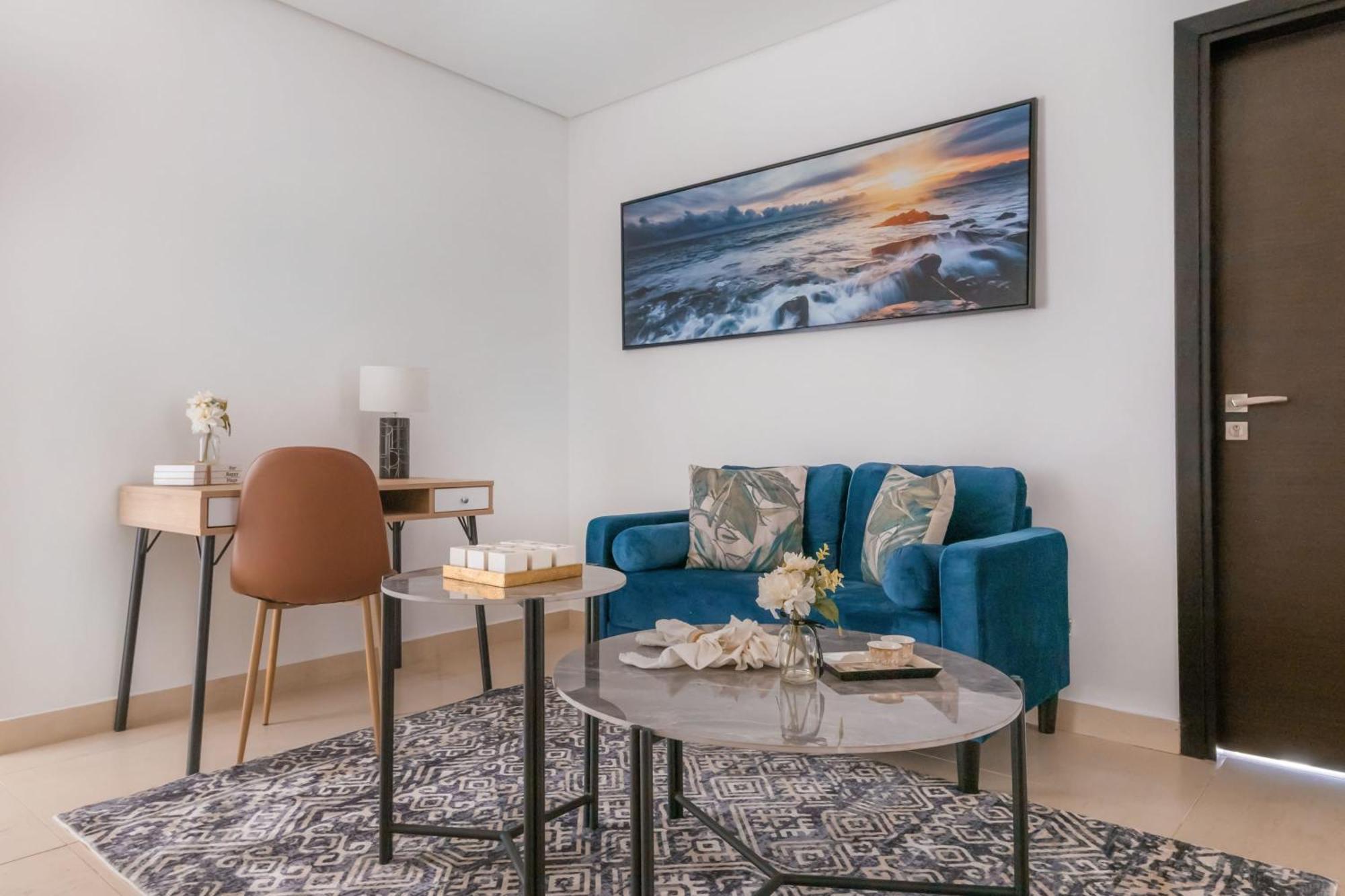Frank Porter - Mon Reve Apartment Dubai