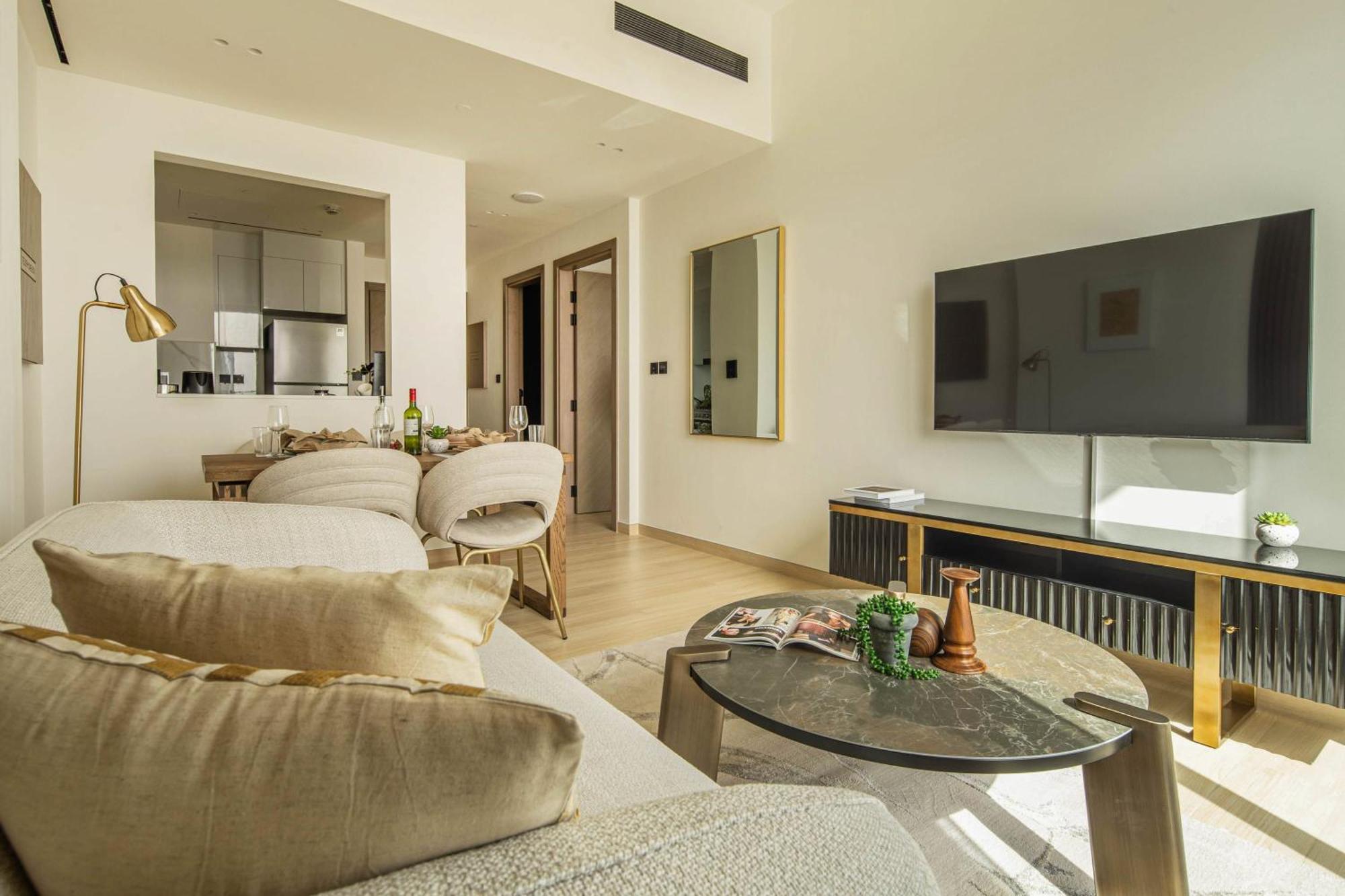 Apartment Frank Porter - Binghatti Nova *